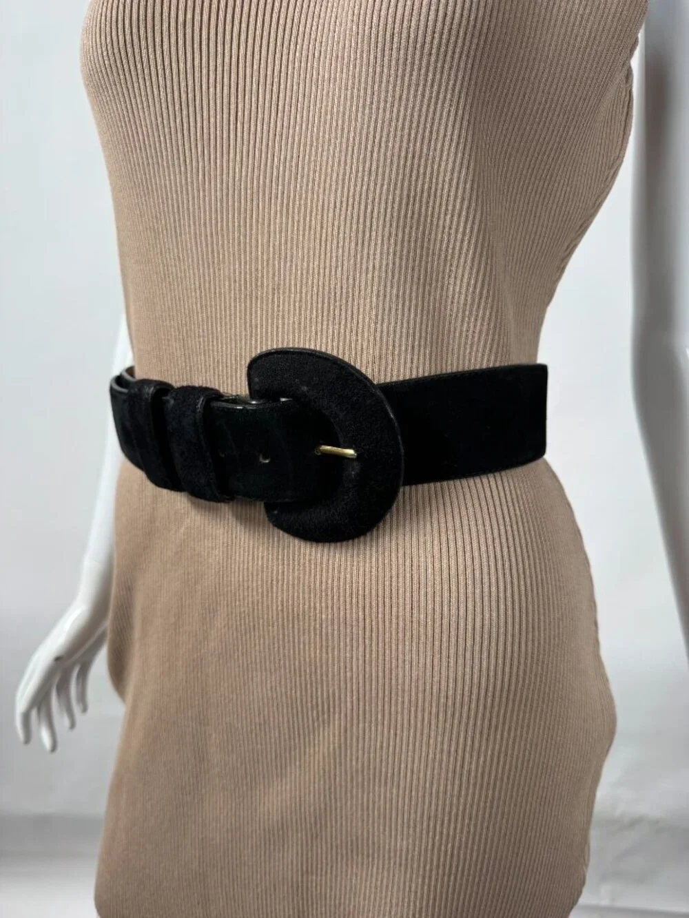 Lord and Taylor Vintage Black Suede Leather Belt With Gold-Tone Buckle Medium Ge